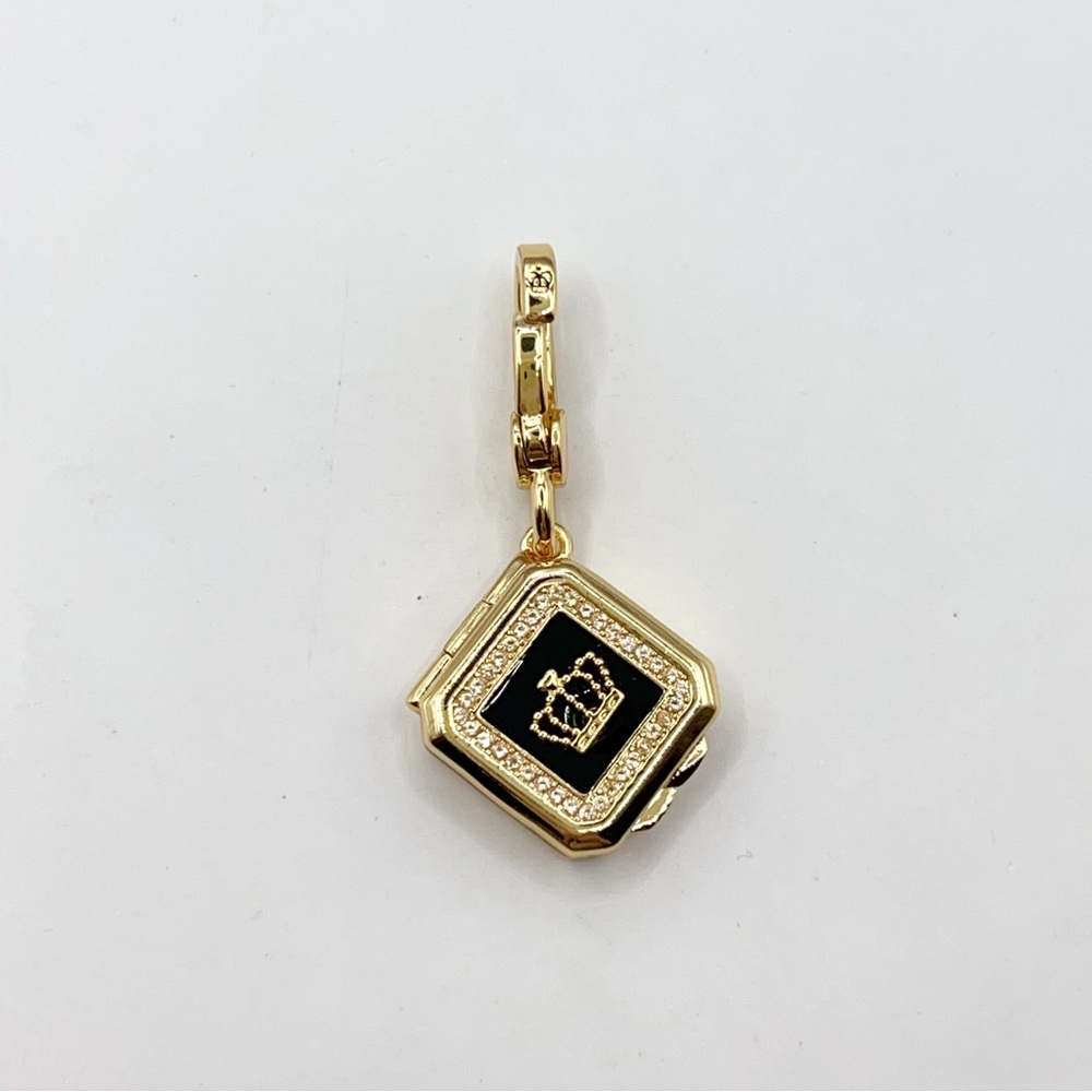 Juicy Couture eye shadow charm